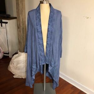 Blue 3/4 length sleeve embroidered kimono. Size L